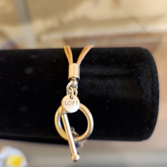 Loft Bracelet EUC - Picture 3 of 4